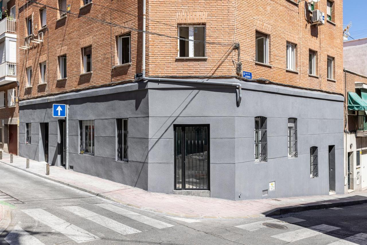 Plaza De Castilla Apartments Madrid Kültér fotó